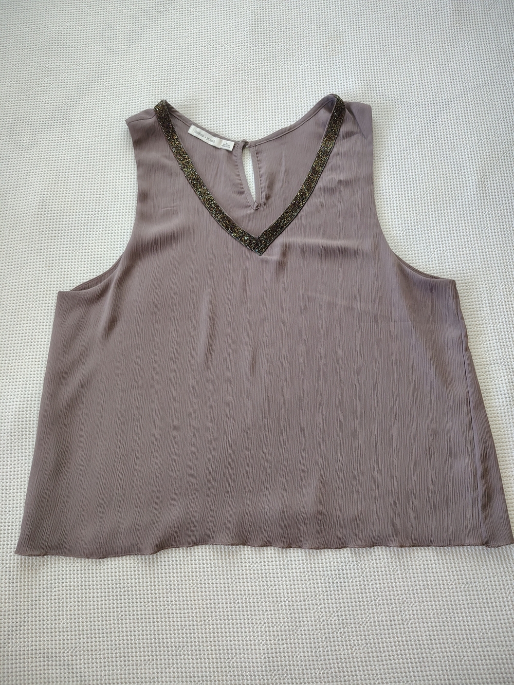 bishop + young Mauve Beaded V-Neck Sleeveless Camisole Size L.
